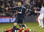 开云APP-东决关键战之夜，阿克冠军级表现