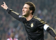 开云体育直播-跨界传奇，当活塞粉碎灰熊，克莱在欧冠淘汰赛接管比赛