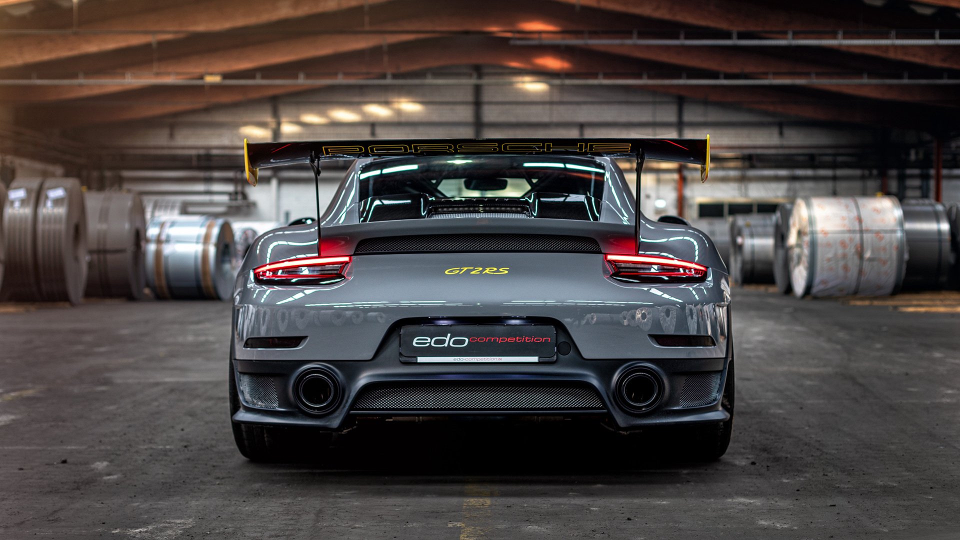 本泽马关键回合不手软，巴西狂胜墨西哥—绿茵场上的王者与军团